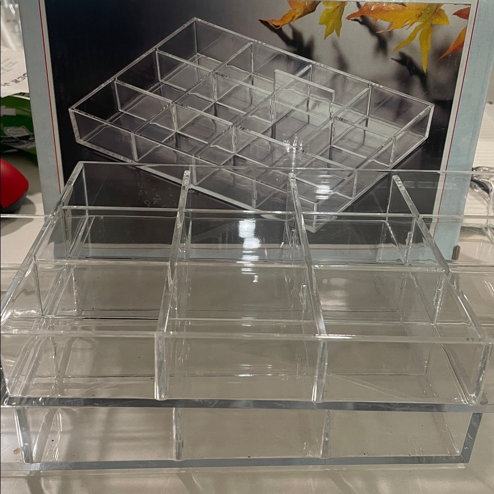 3 -Container Clear Acrylic Organizer with removable dividers
